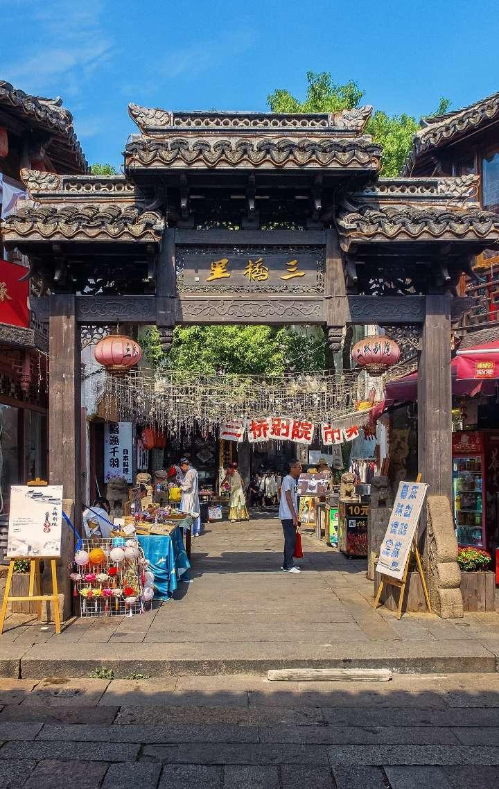 和他分手了 他说觉得我 特别傻 特别做 看不明白事 他还说我永远都不知道他多爱我 但是他却游戏画面